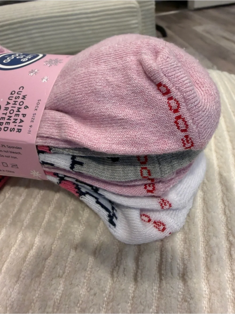 Life Is Good Women’s 6 Pack Cushioned Quarter Socks Pink Winter Snowman NWT